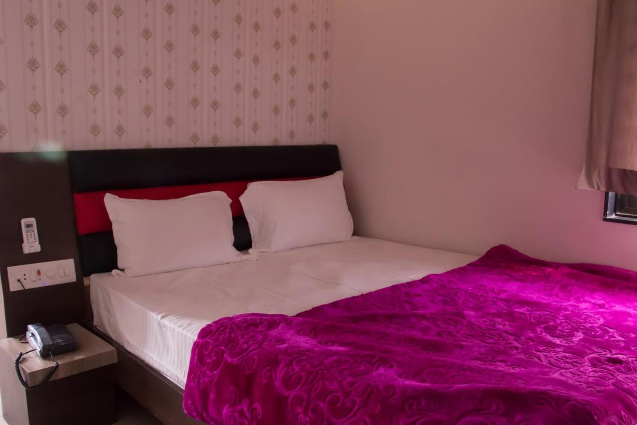 Hotel Shree Palace And Restaurant Ratlam Екстер'єр фото