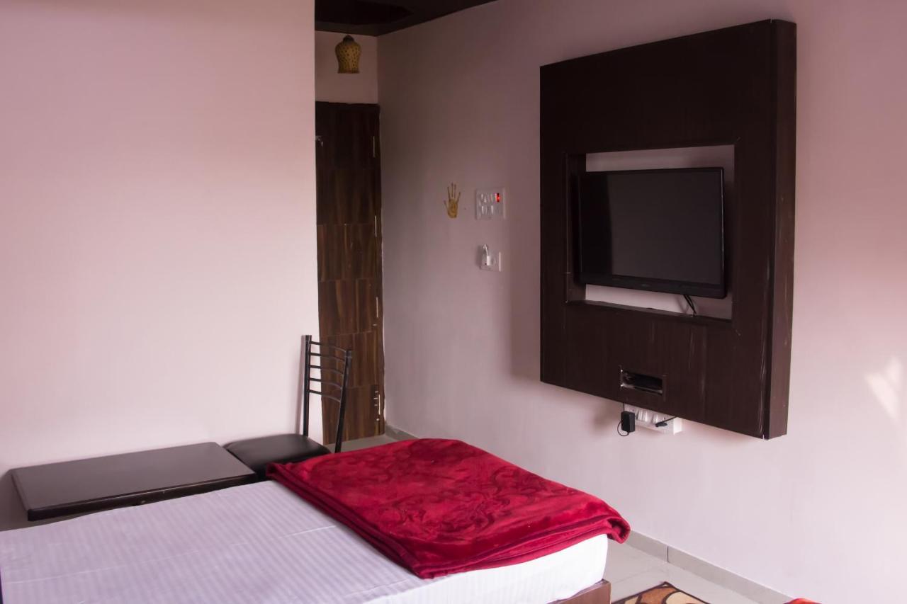 Hotel Shree Palace And Restaurant Ratlam Екстер'єр фото